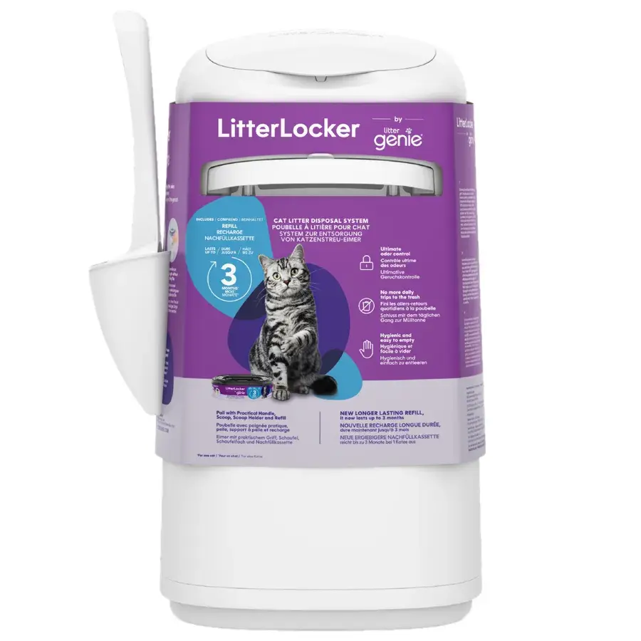 Hvit LitterLocker-søppelbøtte med lilla emballasjebånd og en hvit spade festet på siden